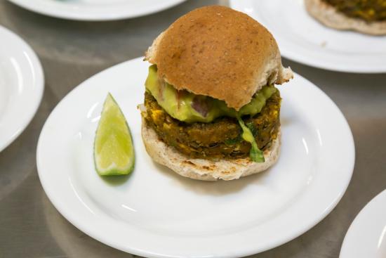 Mini hambúrguer de lentilha